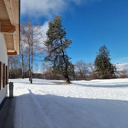 Cornigol Ai Piedi Delle Dolomiti *